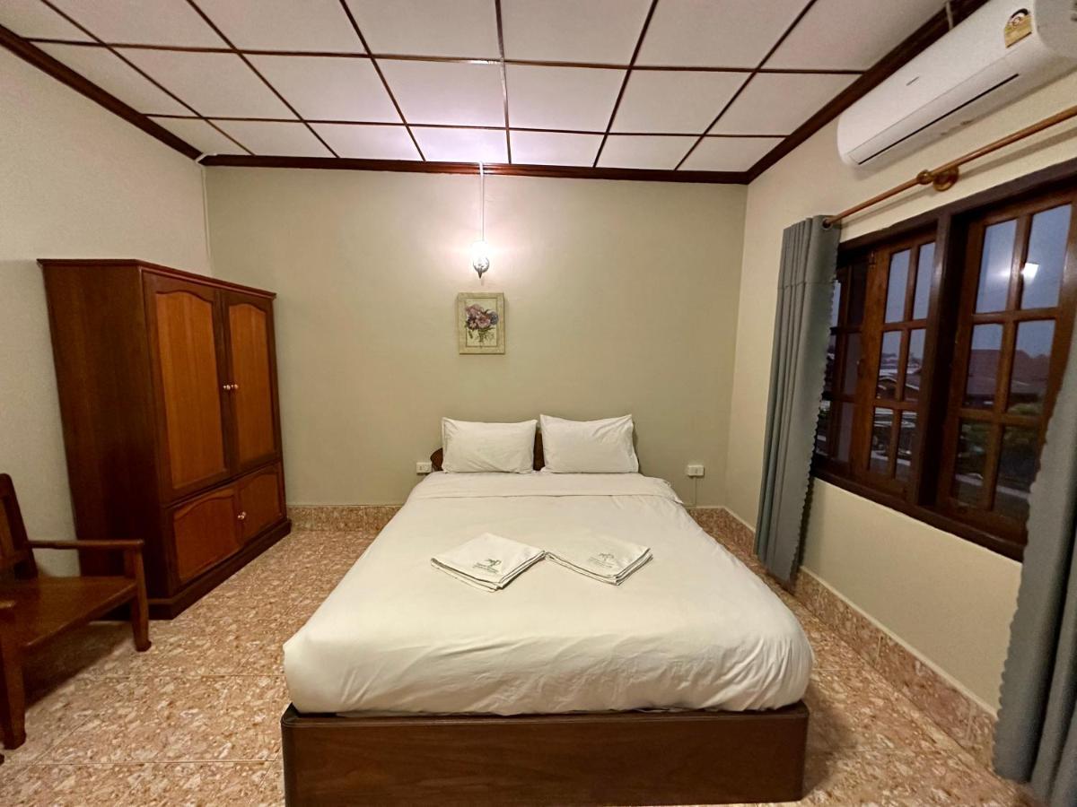 Phaythavone Hotel Paksze Kültér fotó