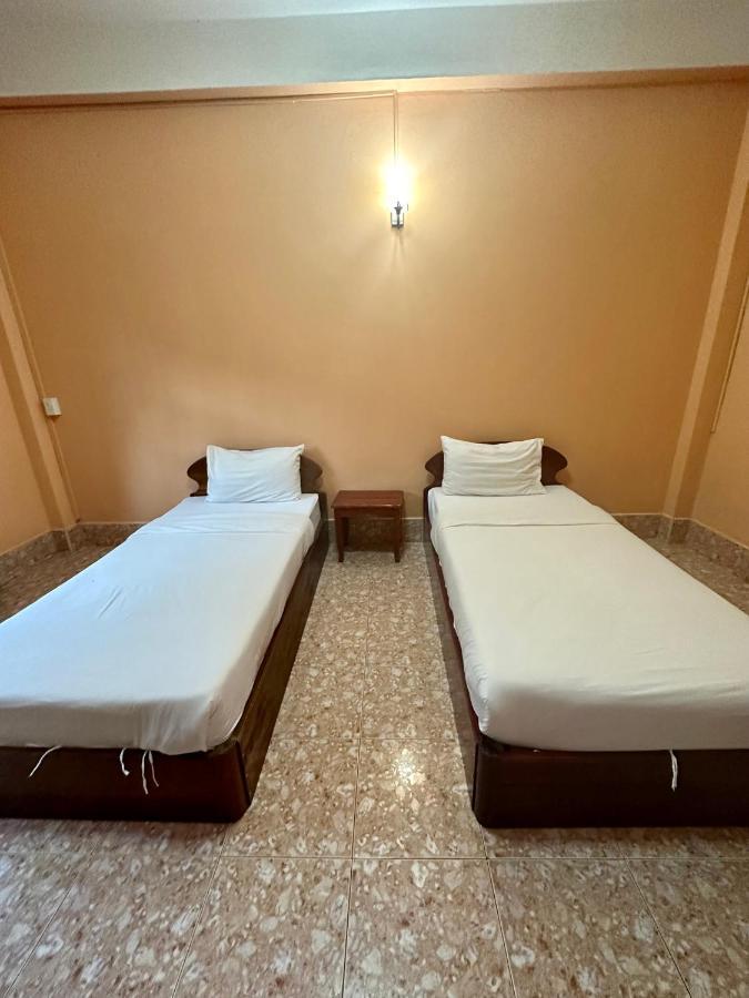 Phaythavone Hotel Paksze Kültér fotó