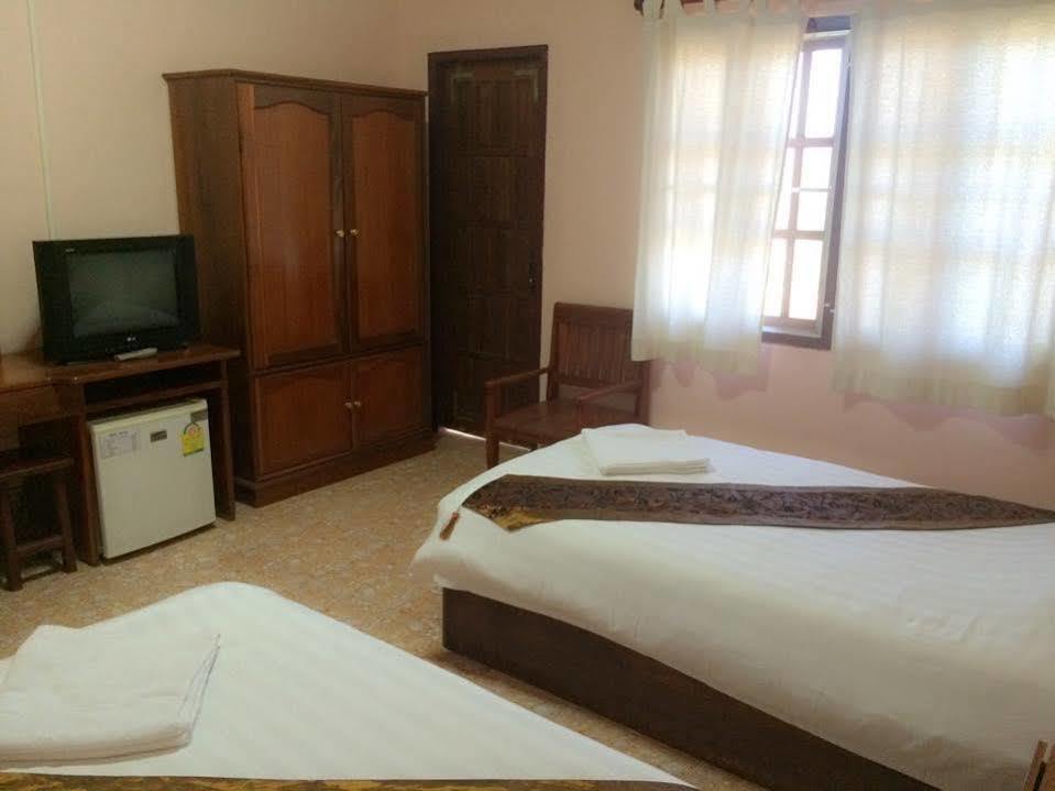 Phaythavone Hotel Paksze Kültér fotó