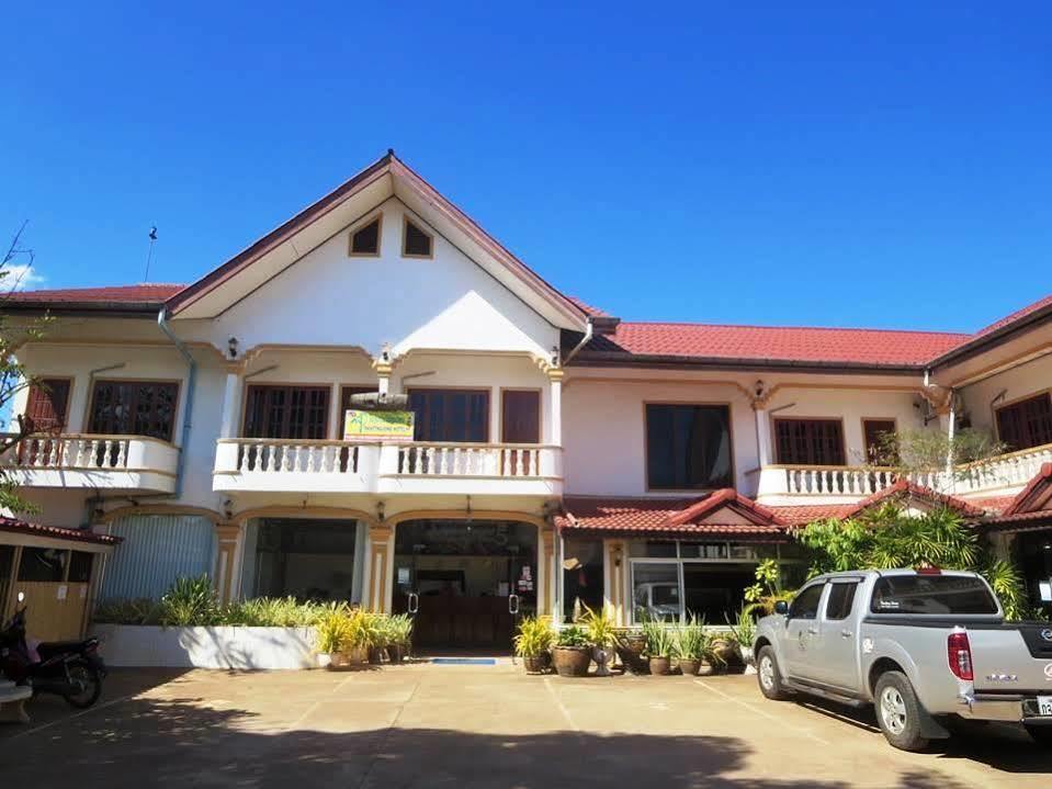 Phaythavone Hotel Paksze Kültér fotó