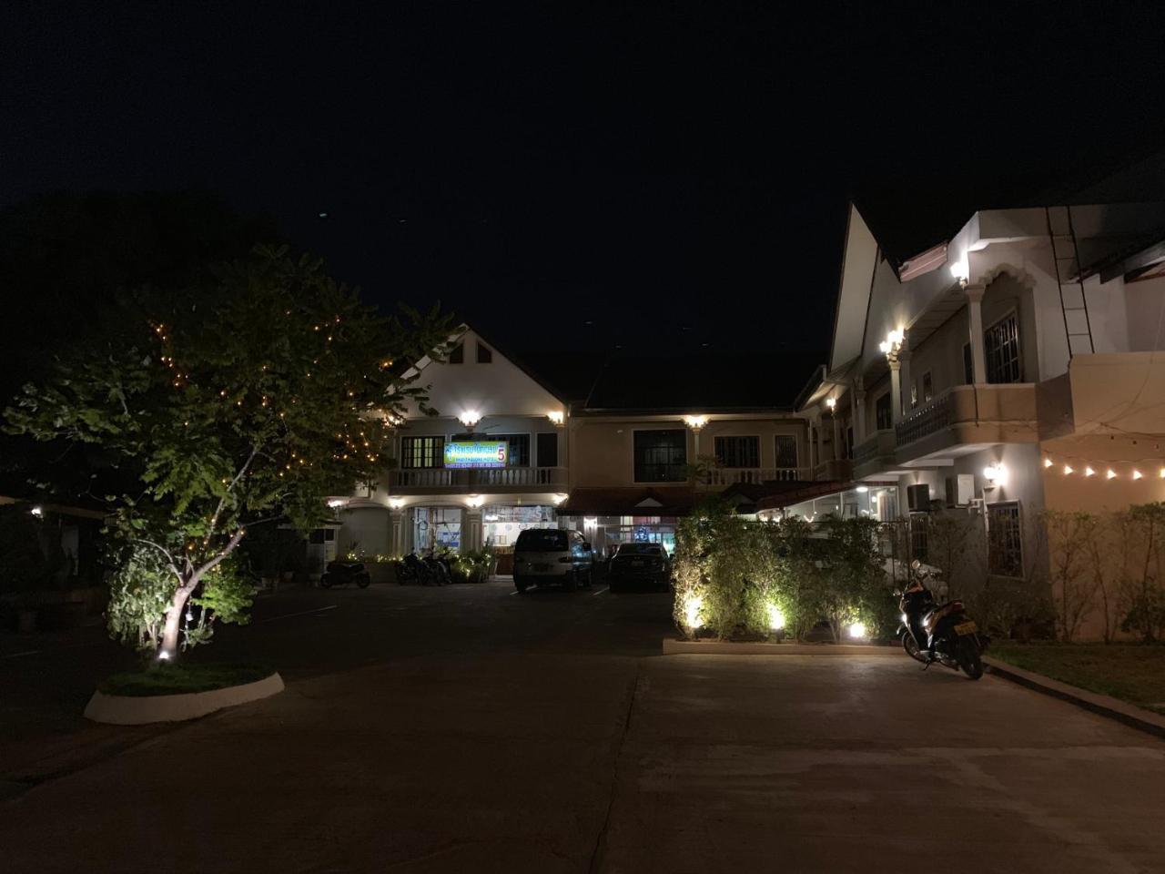 Phaythavone Hotel Paksze Kültér fotó
